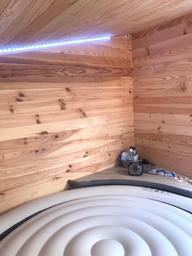Gite Du Serre De Boudre Climatise, Spa Permanent Buisson 외부 사진